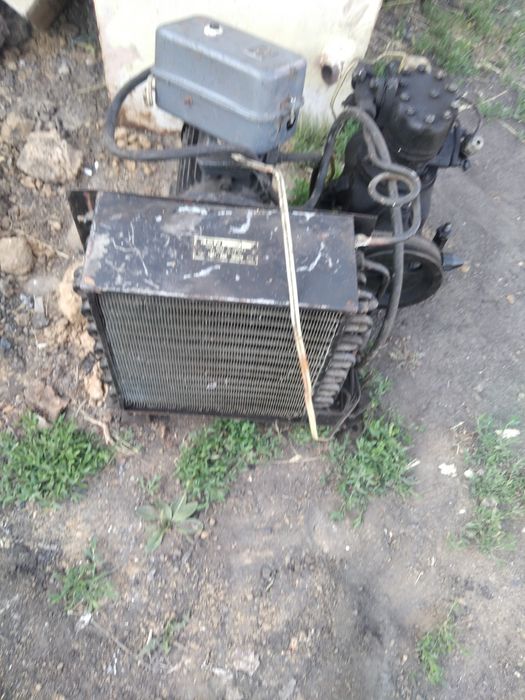 Продам холодильный компрессор