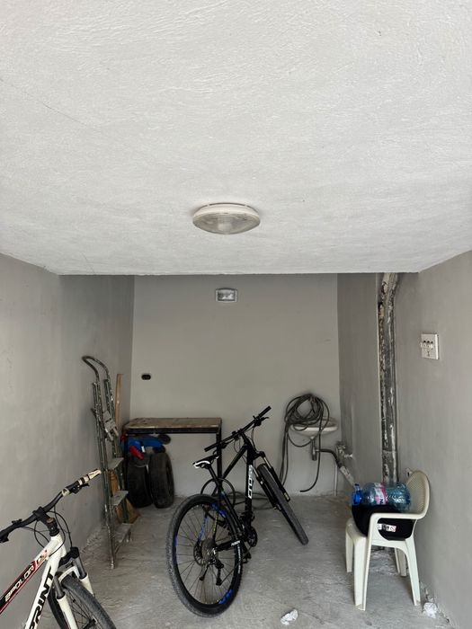 Дава се под наем Гараж / Паркомясто в Варна, Генералите - 19 кв.м за 153 € - Снимка #5