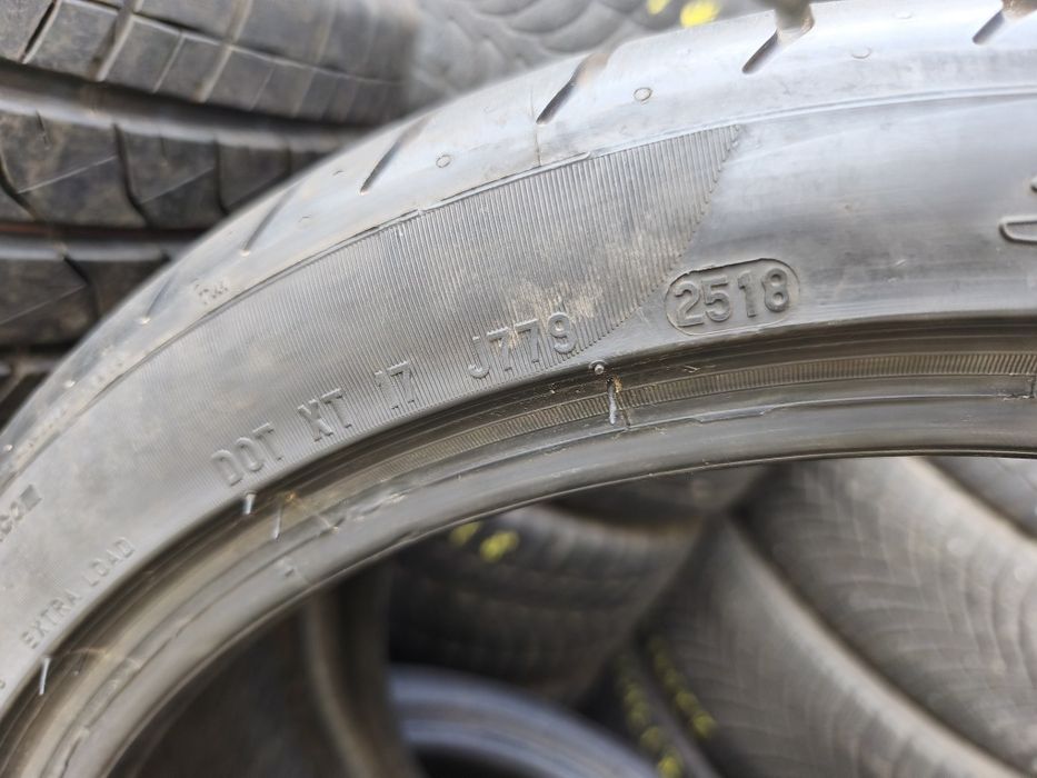 Гуми 305 30 19 Pirelli 2бр.