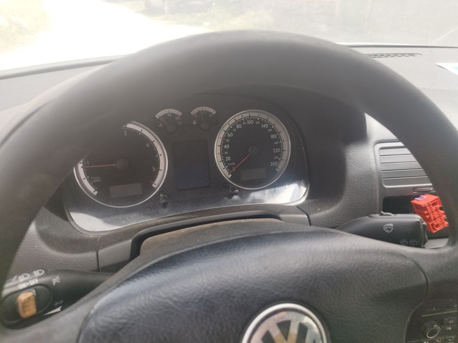 Продавам голф 4 1.9 101 На части