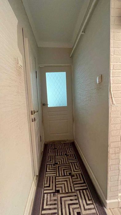 Продам 2 комнатную на Шанхае