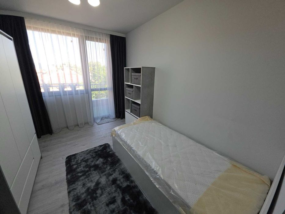 Нов 4-стаен апартамент в широк център на Велинград