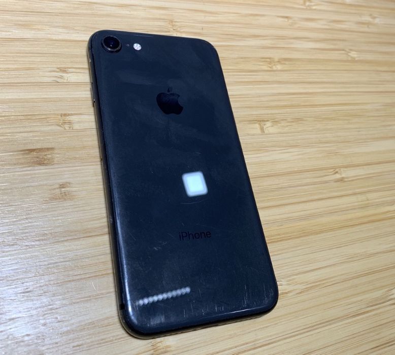 Iphone 8 64gb Срочнааа!!!