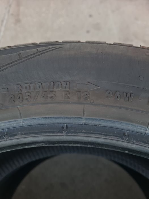 Всесезонни гуми 2 броя CONTINENTAL AllSeasonContact 245 45 R18 дот 4920