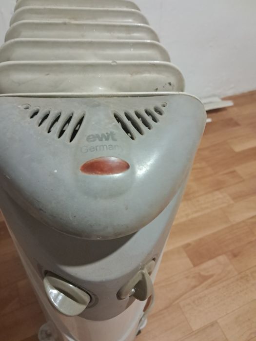 Продам масляный обогреватель