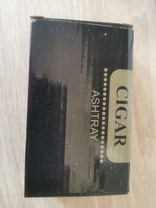 Пепелник за пури