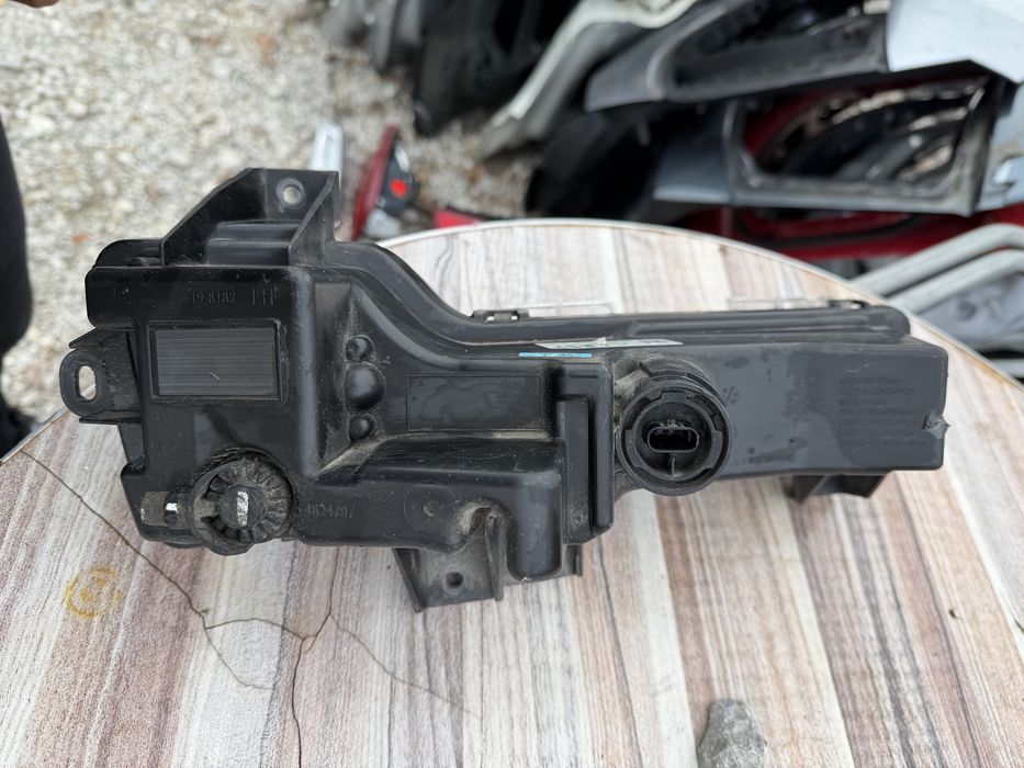 Халоген Tesla Model 3/Y