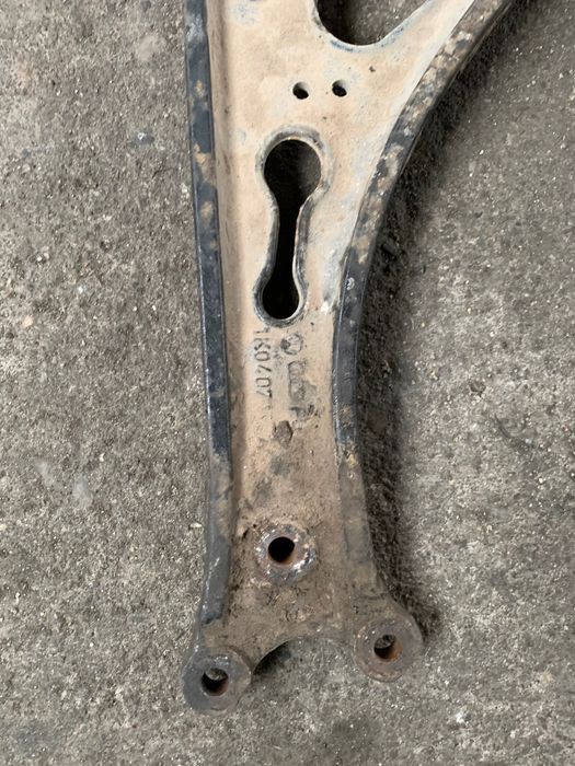 Голф 5 2.0тди носач