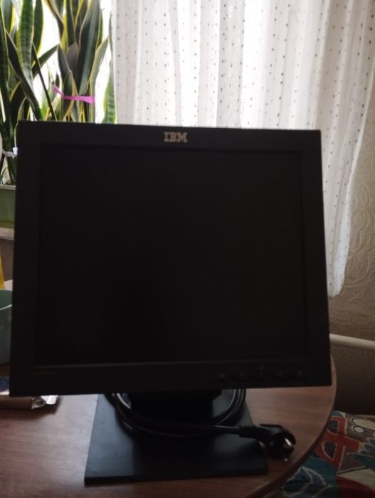 Монитор IBM THINKVISION продам