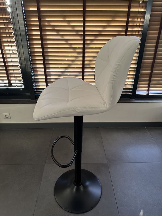 Бар Стол Avenue White– 24м гаранция и безплатна доставка до офис