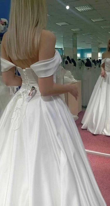 Продам свадебное платье
