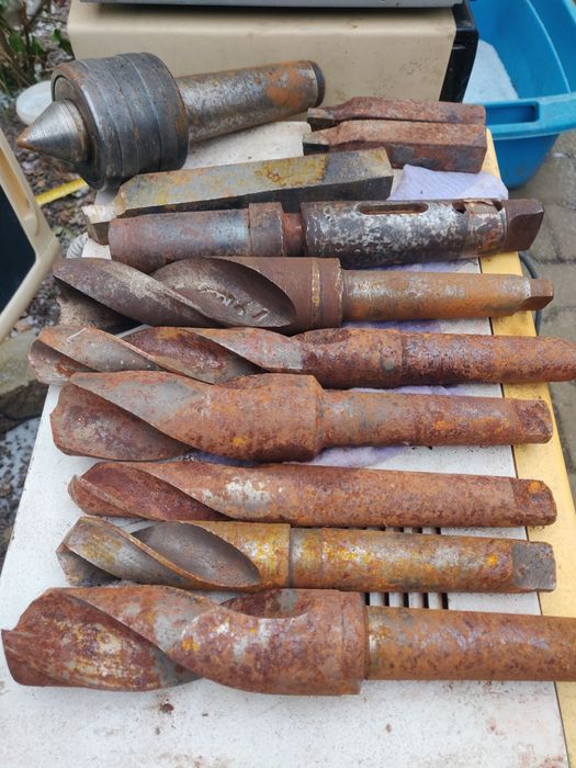 Freze cilindrice și frontale ,alezoare, vârf rotativ