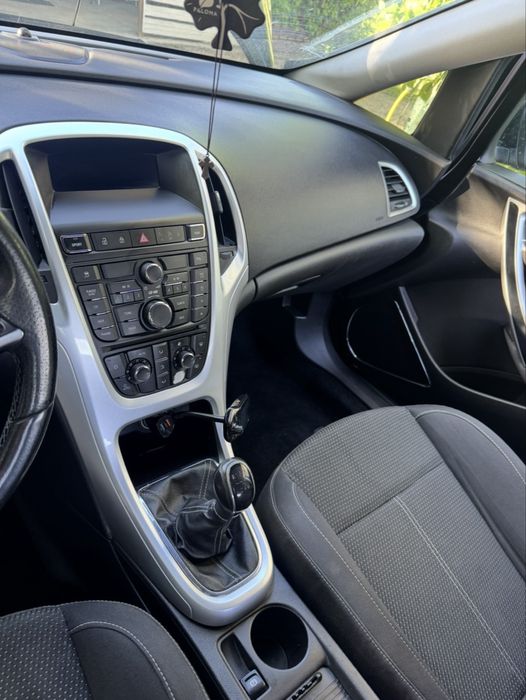 Opel Astra J 2.0 D 163cp