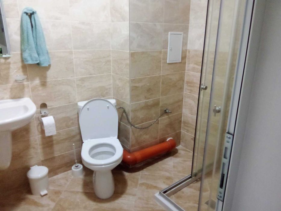 Дава се под наем Къща в Бургас, Сарафово - 200 кв.м за 1000 € - Снимка #3