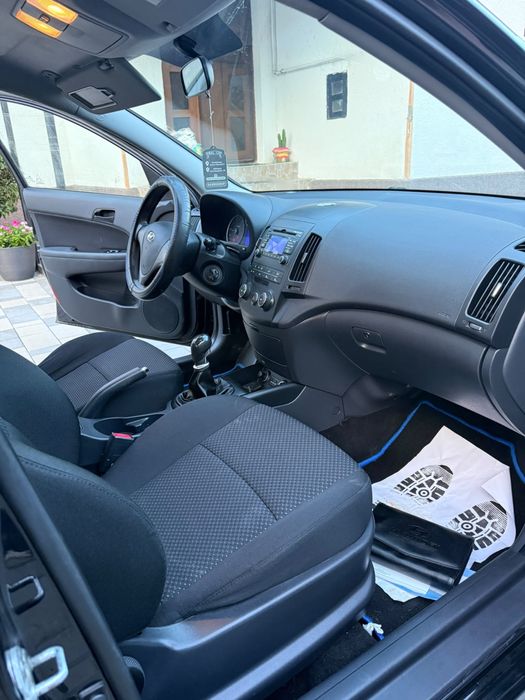 Hyundai i30 1.4 benzina 2011