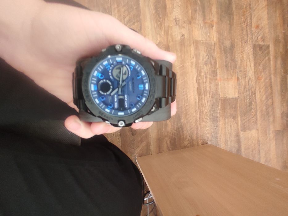 Часы Casio G-Shock GST-B400