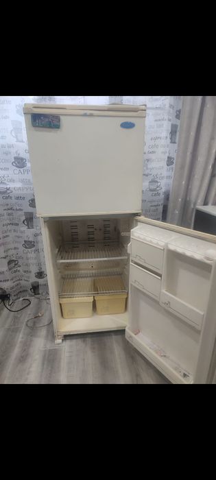 Продам холодильник