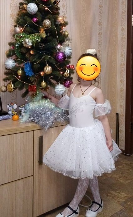 Продаю детское новогодние платье