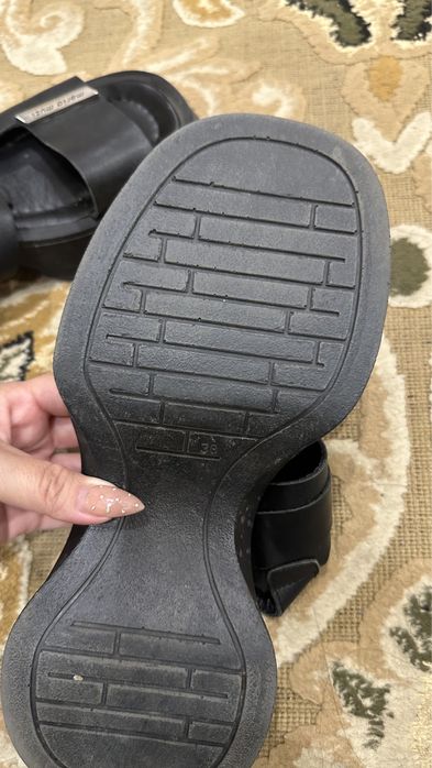 Летняя женская обувь сандали