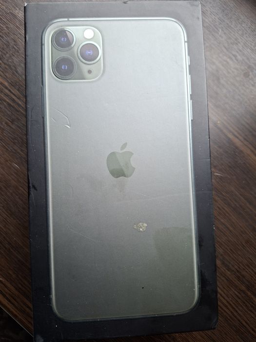 Продам Iphone 11 pro max