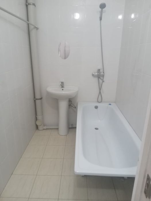 Квартира жалга беріледі.