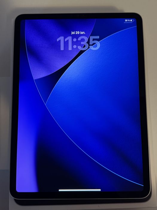 iPad Pro M1 11” 256GB – IMPECABIL + cutie