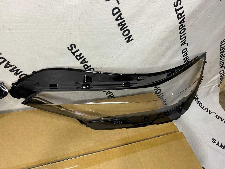 Стекло фары на Elantra