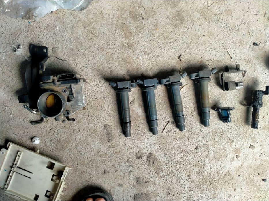 Авенсис запчасти