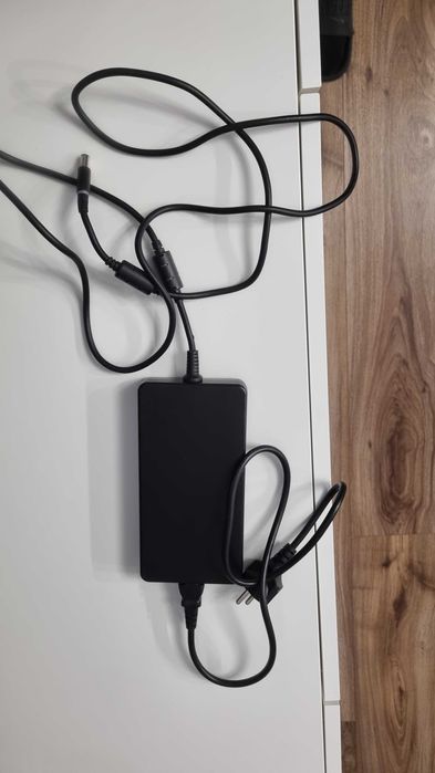 Incarcator 240w Dell