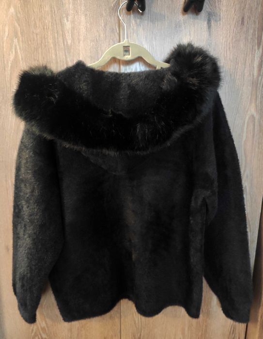 Кашмирена жилетка нова с етикет