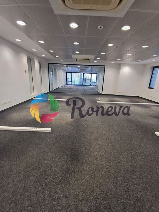 Дава се под наем Офис в Варна, Център - 225 кв.м за 3600 € - Снимка #4