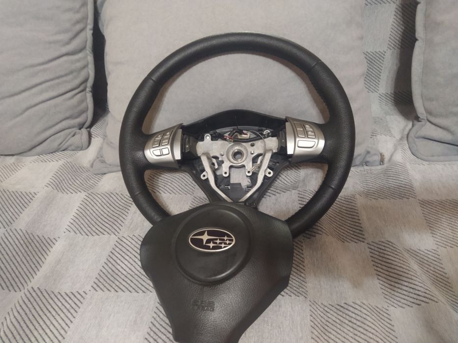 Руль Субару привозной