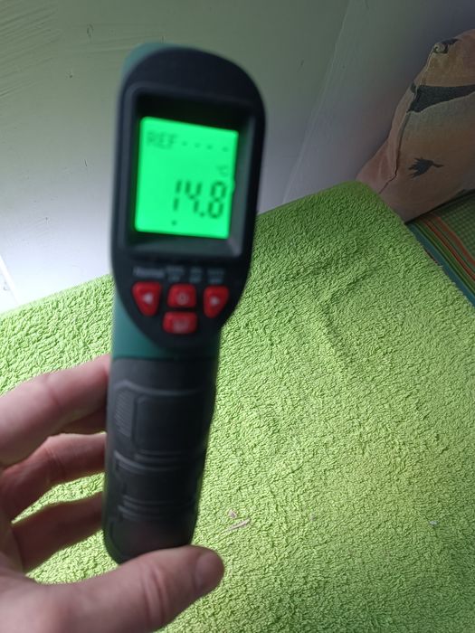 Termometru infrarosu