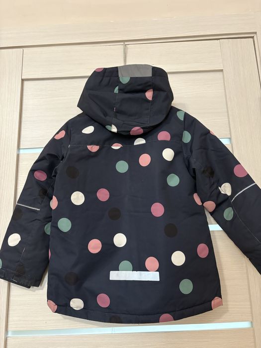 Десткая куртка для девочки демисезонная