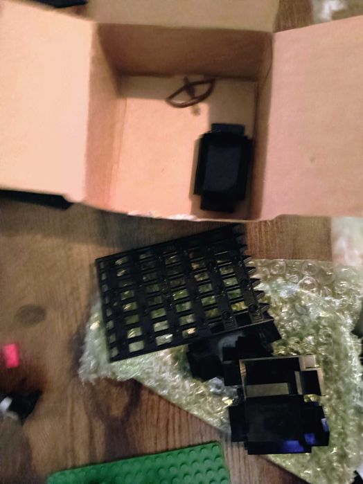 Zidurile negre LEGO plus poartă și arc