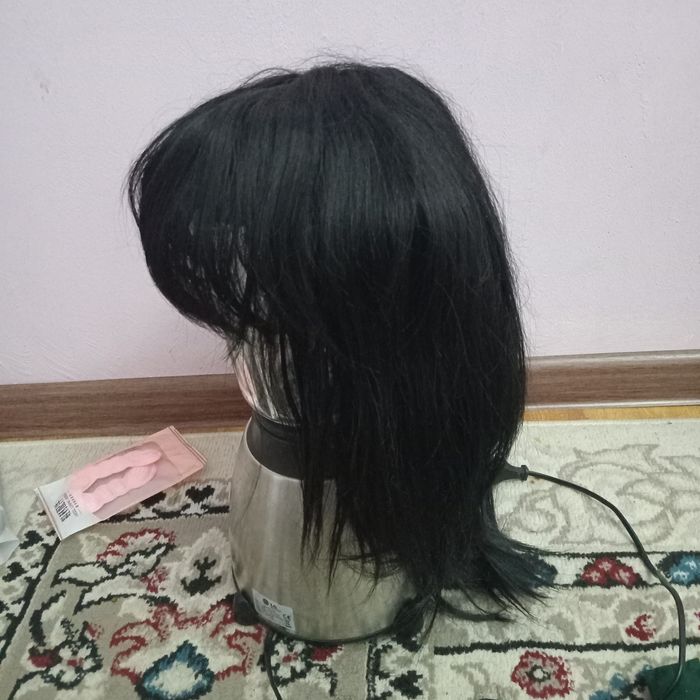 Pariklar kiyganda juda chiroyli turadi