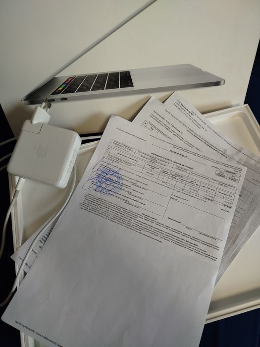 Makbook Pro 15 В хорошем состоянии