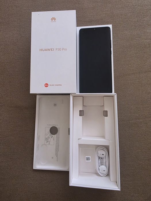 Телефон HUAWEI  P30 Pro
