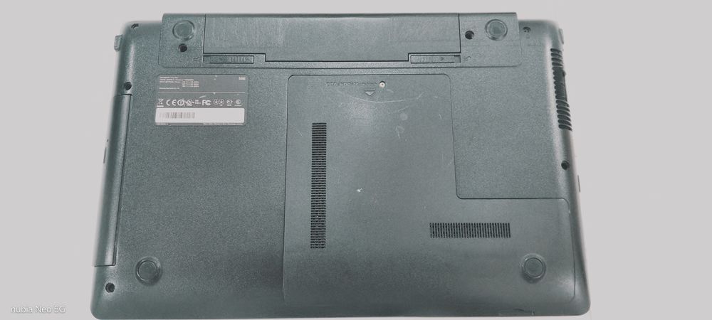 Ноутбук Samsung NP300E5X(300E)