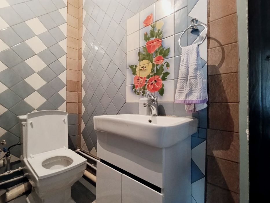 Сергели 7 продам 4 комнатную квартиру ДЕШЕВО!