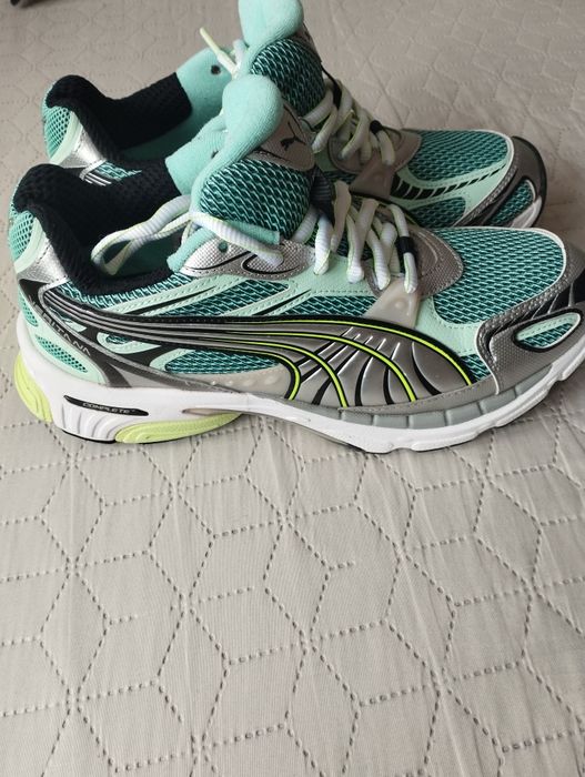 Маратонки "Puma".Маратонките са почти нови,обувани един път.