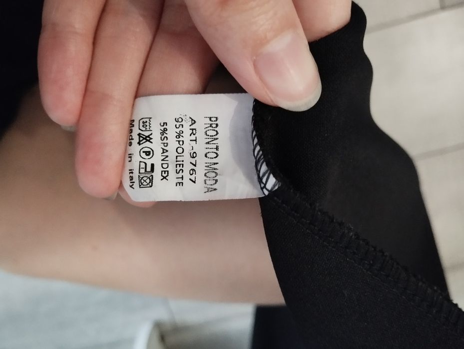 Rochie neagra ( se potrivește și la gravidute)