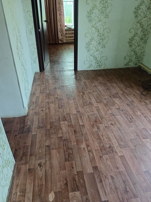Линелиум, меж комнатылық есіктер