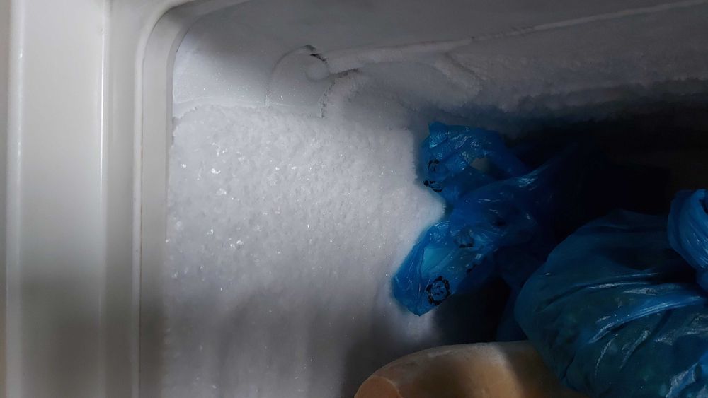 Холодильник " Atlant " продам