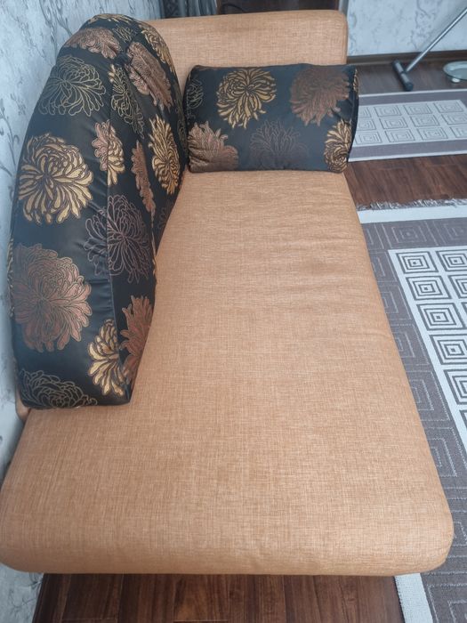 Диван раскладной.