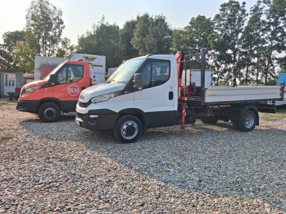 Iveco daily 35C15 cu macara