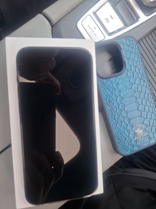 Продаю айфон 14 про