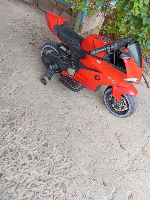 Bolalar Sukutri sotiladi