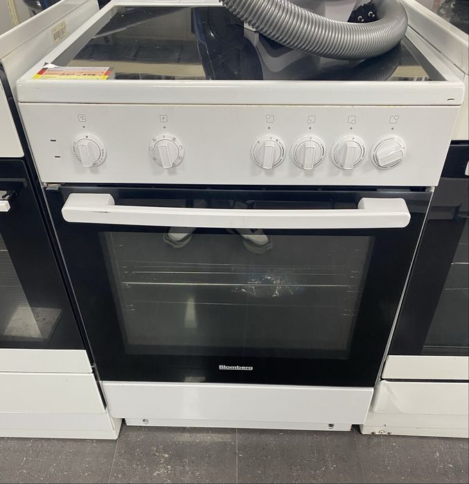 Свободностояща печка Bloomberg 72 литра