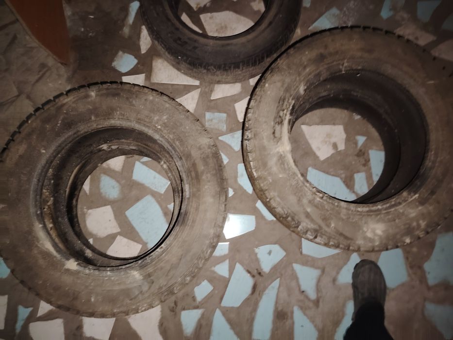 Продам зимний покрышки